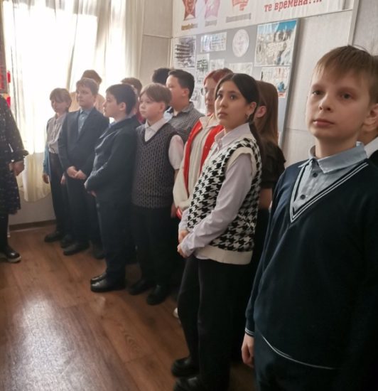 Уроки мужества в школьном музее